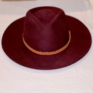 Hampui Hat Large Burgundy with Braided NWT/open box.
